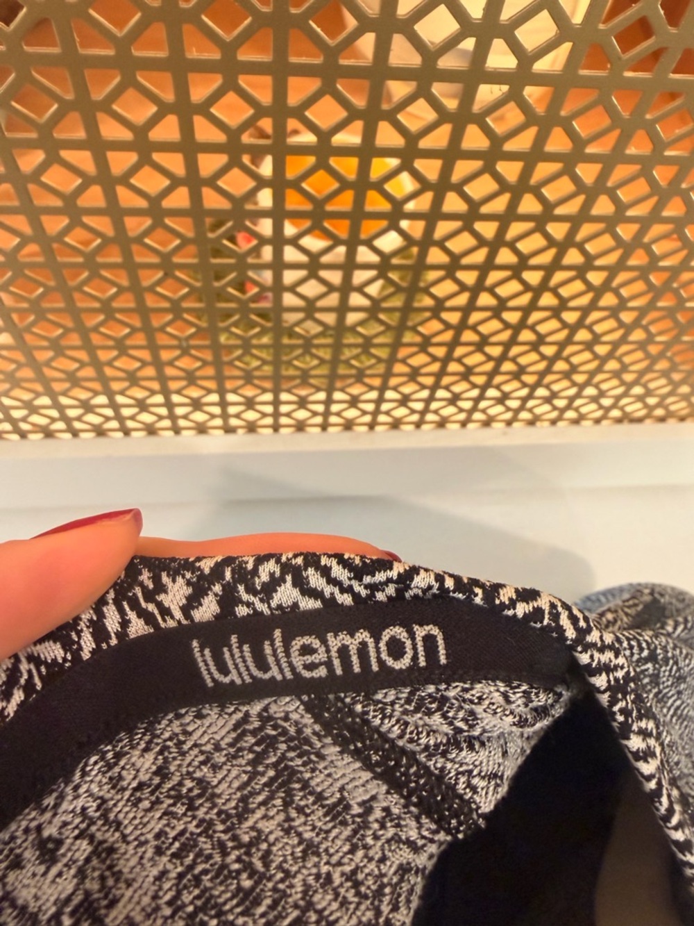 Lululemon Runderful Long Sleeve Herringbone 2 EUC! - Picture 5 of 6